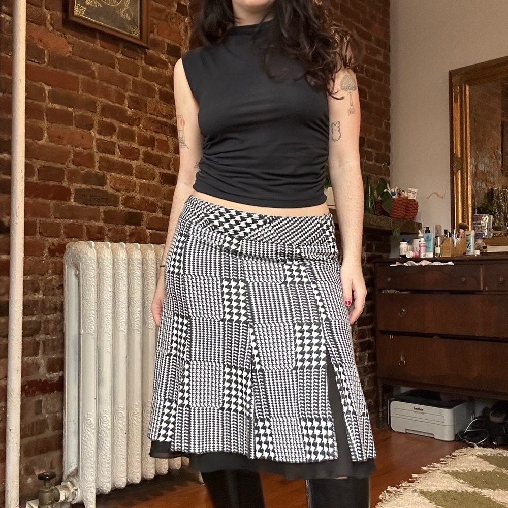 Black and White Houndstooth Skirt